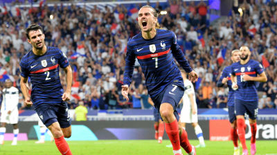Antoine Griezmann firar mål mot Finland.