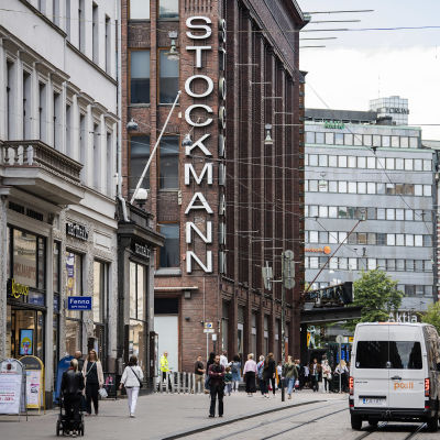 Kuvassa on Helsingin keskustan Stockmann elokuussa 2020.