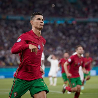 Cristiano Ronaldo firar mål.