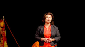 Teaterchef Ann-Luise Bertell hoppas att coronaläget är sådant, att publiken vågar komma till teatern. Ann-Luise Bertell