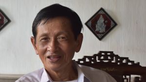 Chanthanet Khommasath har levt i närheten av Mekong hela sitt liv. Han ställer sig pessimistiskt till flodens framtid. Chanthanet Khommasath har levt i närheten av Mekong hela sitt liv. Han ställer sig pessimistiskt till flodens framtid.