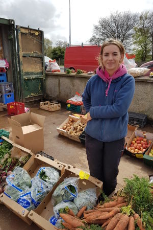 Sarah McGerriarty säljer grönsaker vid gränsen mellan republiken Irland och Nordirland. Sarah McGerriarty säljer grönsaker i Strabane på gränsen mellan republiken Irland och Nordirland.