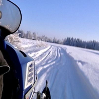 moottorikelkkailija