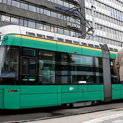 Raitiovaunu 3B Kaivokadulla.