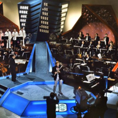Eurovision karsinnat 1978, Ossi Runne johtaa ja Vesa-Matti Loiri laulaa.