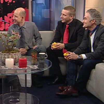 Kaj Kunnas, Tero Tiitu ja Juha Kanerva. Mika Saarelainen (vas.) jututtaa.