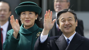Kronprins Naruhito och kronprinsessan Masako väntas bestiga tronen den 1 april år 2019 Kronprins Naruhito och kronprinsessan Masako väntas bestiga tronen den 1 april år 2109