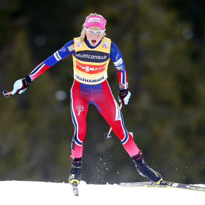 Therese Johaug överlägsen i Lillehammer 2015.