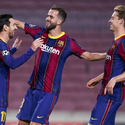 Barcelonan Lionel Messi, Miralem Pjanic ja Frenkie de Jong.