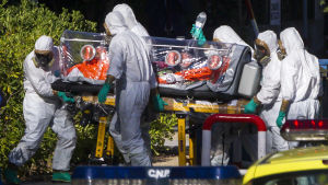 Ebolaepidemin i Västafrika 2014-2016 finns fortfarande i färskt minne ebolamsittad