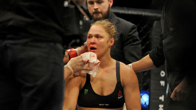 Ronda Rousey åkte på en förlust i sin trettonde match i UFC-karriären.