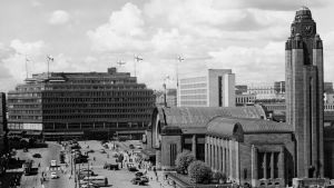 I 1950-talets Helsingfors dolde sig både en och annan agent. helsingfors 1950.