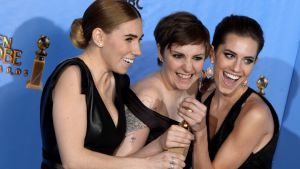 Den amerikanska serien Girls avslutades häromåret. Bilden från år 2013 då man mottog en Golden globe-statyett. Girls.