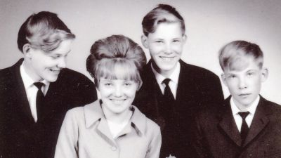 Aidin Vakivalta Oli Arvaamatonta Jouppilan Neloset Ja Kiiltokuvan Kaantopuoli Flinkkila Kellomaki Yle Fi 1951 syntyneet neloset olivat suomen ensimmäiset eloonjääneet neloslapset. jouppilan neloset ja kiiltokuvan