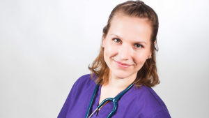 Maija Vesterinen on Ylen Kandit-sarjan eläinlääkärikandi