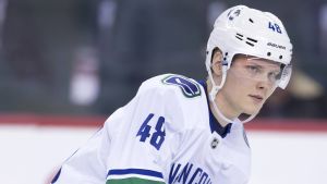 Under försäsongen spelade Olli Juolevi matcher med Vancouver. Under försäsongen spelade Olli Juolevi matcher med Vancouver.