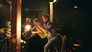 Otis Sandsjö - i mitten - med Jonas Kullhammar och Mikko Innanen med Koma Saxo, We Jazz 2018 Otis Sandsjö - i mitten - med Jonas Kullhammar och Mikko Innanen i Koma Saxo