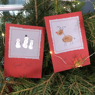 Askartele tänä vuonna joulukortit lasten kanssa – sormiväripainanta sopii  myös perheen pienimmille | Askartelu ja käsityöt | Strömsö 