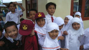 På den malaysiska landsbygden studerar många barn i muslimska skolor. En del lär ut en renlärig form av religionen.