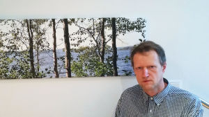Professor Carl-Eric Wilén ser att forskningen gör snabba framsteg för att skapa ekologiskt mer hållbara material, men att priserna avskräcker. Carl-Erik Wilén