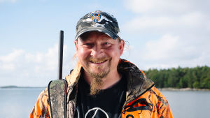 Manu Soininmäki nähdään jälleen Eränkävijöiden 4. tuotantokaudella. Manu Soininmäki Jussarössä.