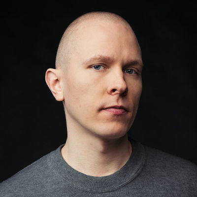 Profiilikuva MOT:n toimittajasta Jouni Munukasta