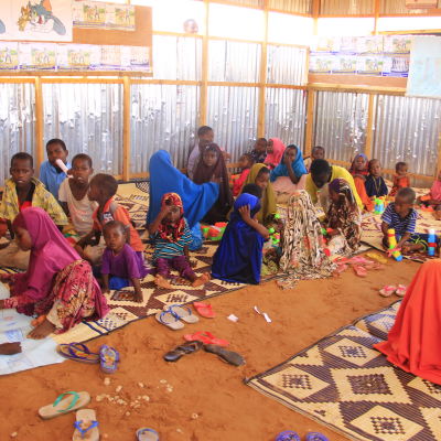 barn o flyktingläger i mogadishu