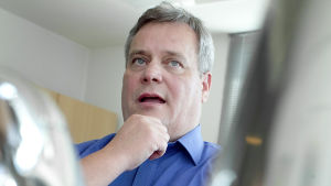 2012: Ordföranden för fackförbundet Pro Antti Rinne ser fundersam ut. Antti Rinne år 2012.