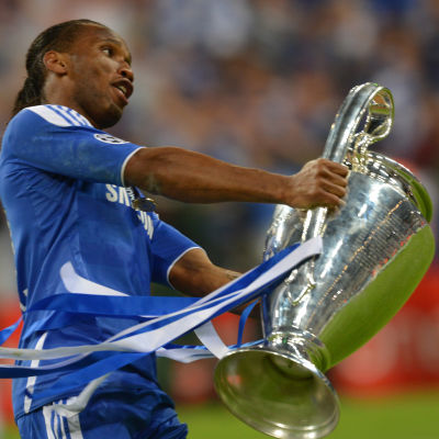 Didier Drogba firar segern i Champions League 2012.