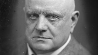 Kompositören Jean Sibelius som 62-åring