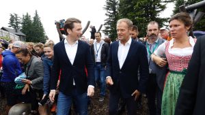 Sebastian Kurz och Donald Tusk träffades i Schladmingen på lördag. Sebastian Kurz och Donald Tusk i Schladmingen, Österrike.