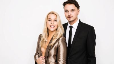 lauantai-iltana Live dating näyttelijädating erittäin ujo mies