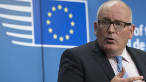 I egenskap av kommissionär har Frans Timmermans bland annat engagerat sig för hur de enskilda medlemsländerna lever upp till rättsstatsprincipen. Frans Timmermans