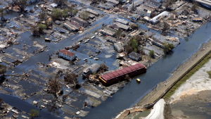 En stor del av New Orleans hamnade under vatten efter att fördämningarna hade brustit. Tio år sedan orkanen Katrina nådde New Orleans.