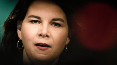 Annalena Baerbock i närbild.
