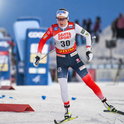 Ingvild Flugstad Östberg åker skidor.