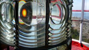 Fresnel-linserna i Sälgrunds fyr installerades år 1875. Fresnel-linserna i Sälgrunds fyr installerades år 1875.