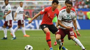En Heung-Min Son i storform är vad som krävs i matchen mot Tyskland. Sydkoreas Son Heung-Min kämpar om bollen i VM-matchen mot Mexiko.