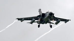 Militära provokationer oroar Ett spaningsplan av typen Tornado från den tyska försvarsmakten.