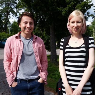 Mikko Piiroinen ja Valeria Paganelli Suomi-Seuran suomen kielen kurssilla.