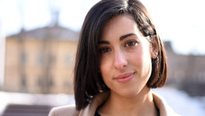 Jennifer De Paola vill se mera kvalitativ forskning Porträttbild på socialpsykolog Jennifer De Paola