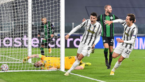 Alvaro Morata satte in segermålet. Alvaro Morata firar mål.