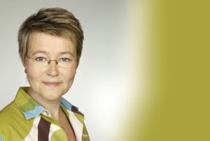 Susanna Ginman är chef för ledarredaktionen på Hufvudstadsbladet. Hon lanserade nyordet "snoppselfie". Susanna Ginman