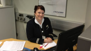 Det gäller att ha tålamod i helgen, uppmanar Anne Alm vid Finnair. Turchef Anne Alm vid Finnair