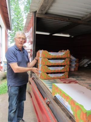 Björn Österman, Lill-Breds Björn Österman tror att jordgubbssäsongen kommer att vara över innan mitten av juli.