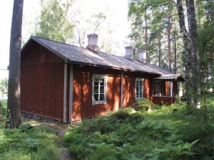 Familjen Runebergs sommarparadis Lill-Kroksnäs på Vessö Lill-Kroksnäs på Vessö i Borgå