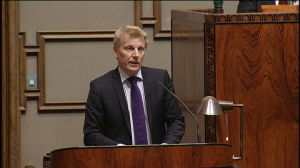 Centerns gruppordförande Kimmo Tiilikainen Gruppordförande Kimmo Tiilikainen, C talar i riksdagen