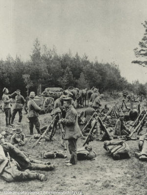 Jääkäpataljoona 27 taukopaikalla (1916).