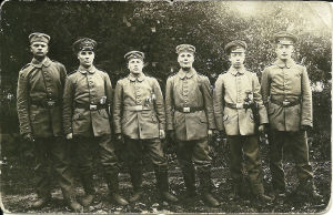 Suomalaisjääkäreitä 25.5. 1916, ennen rintamalle lähtöä