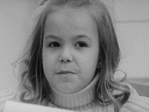 Kallion kansakoulun toisen luokan oppilas (1974).